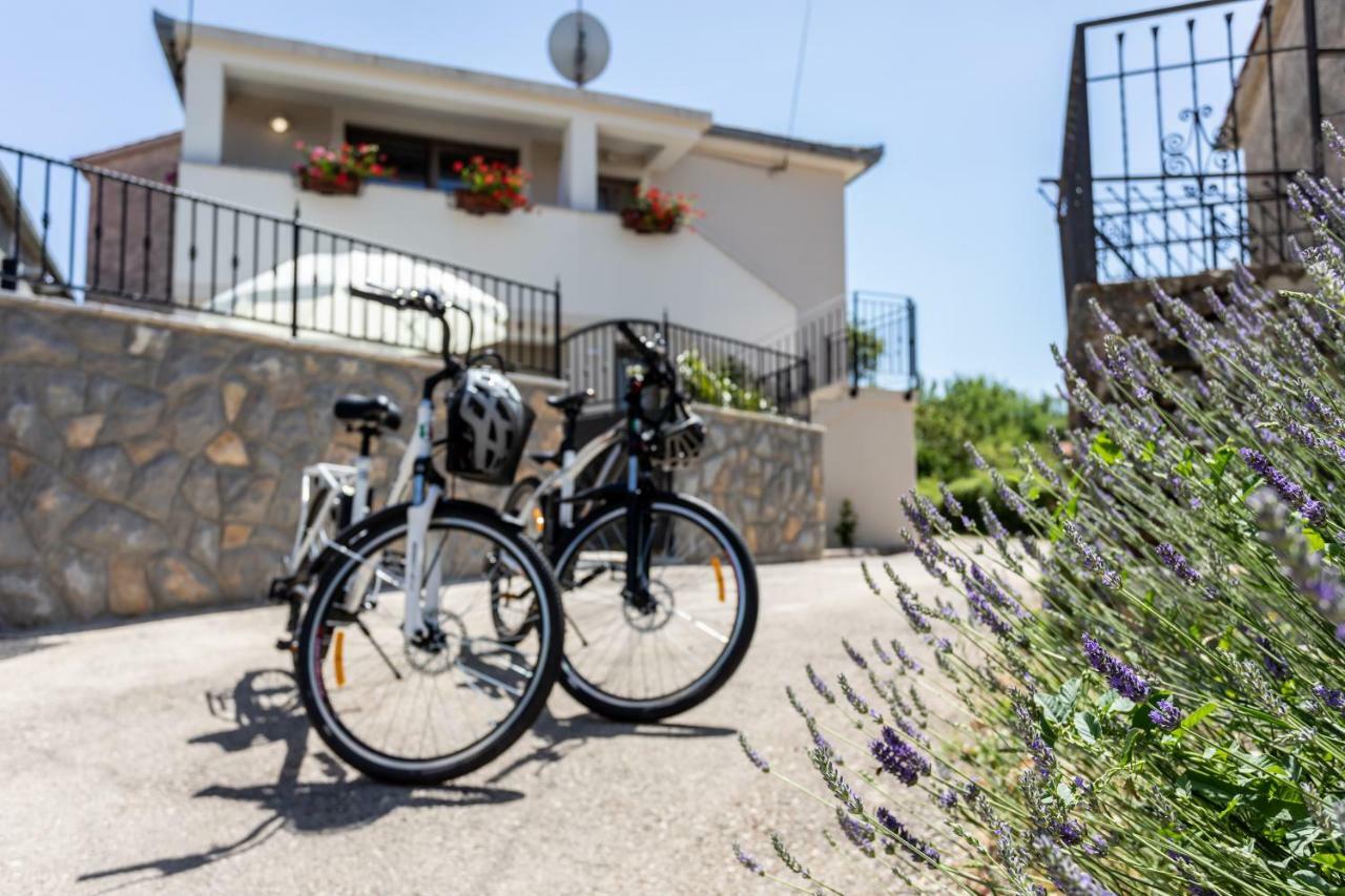 Relax Village Home Mare Krk Town Exterior foto