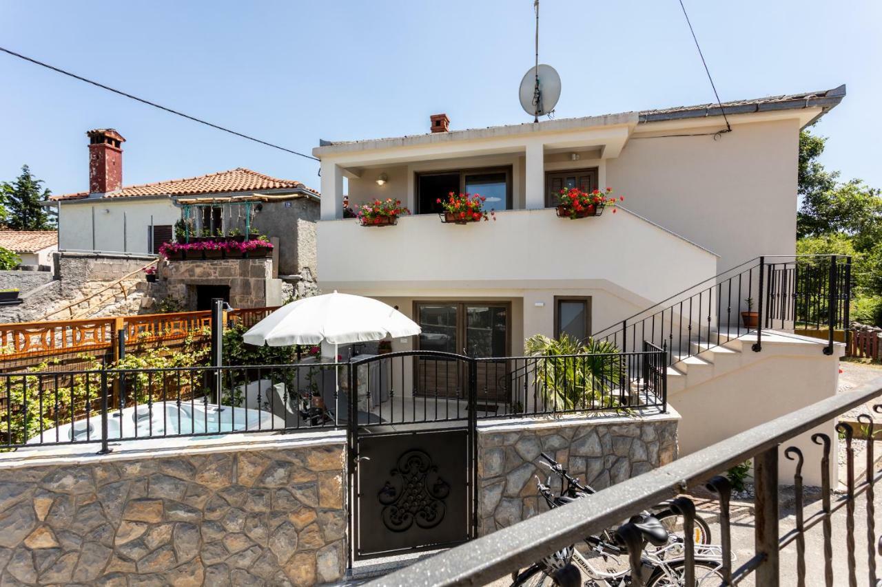 Relax Village Home Mare Krk Town Exterior foto